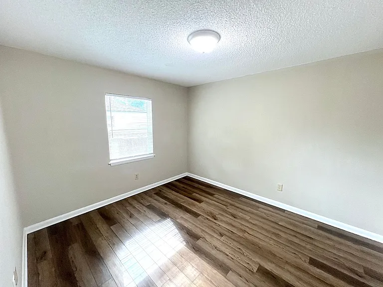 2 Plateau Ln — Photo 17
