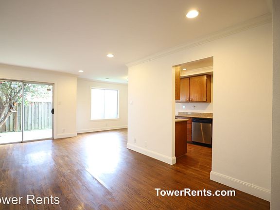 3rd image of 167 Bayview Cir