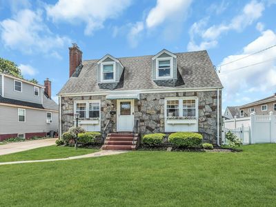 535 S 1st Street, Lindenhurst, NY, 11757