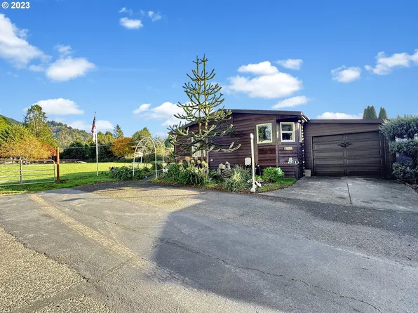 16063 Driftwood Ln Space 10, Brookings, OR 97415