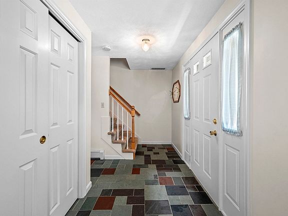 3rd image of 14 Rockdale Ave