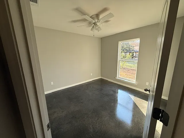 514 Goldenwood Dr — Photo 5
