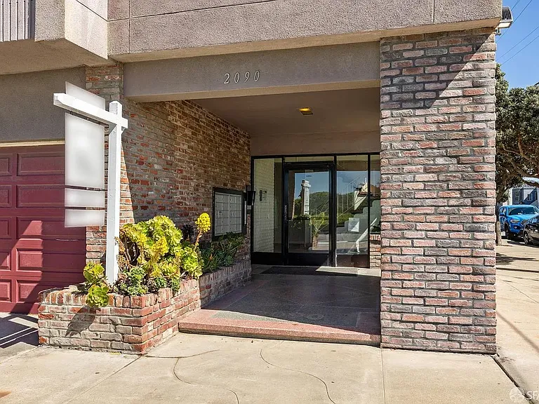 2090 Great Hwy #206 — Photo 7