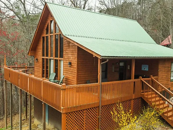 2034 Abbey Lane Way, Sevierville, TN 37862