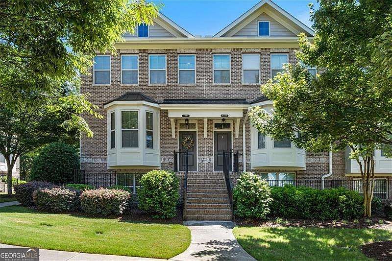 1st image of 7990 Willoughby Ct