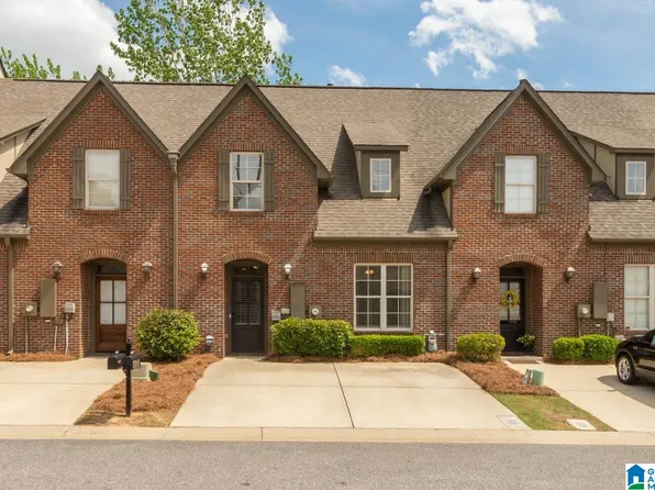 616 Flag Cir, Hoover, AL 35226