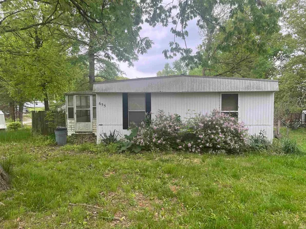 655 W Easy St, Pleasant Lake, IN 46779