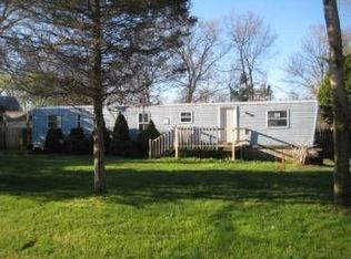17136 Holly Shores Dr, Holly, MI 48442