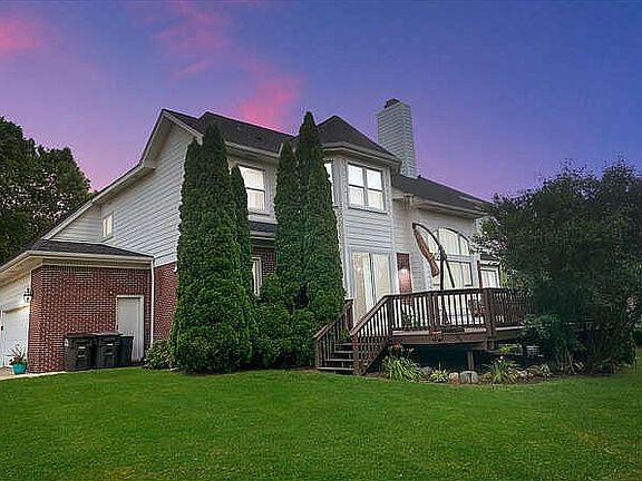 5th image of 43855 Wabeek Ln