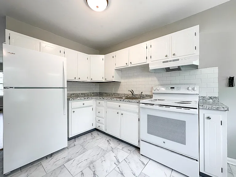 Kitchen | Second St. Apartments Kitchen | Second St. Apartments