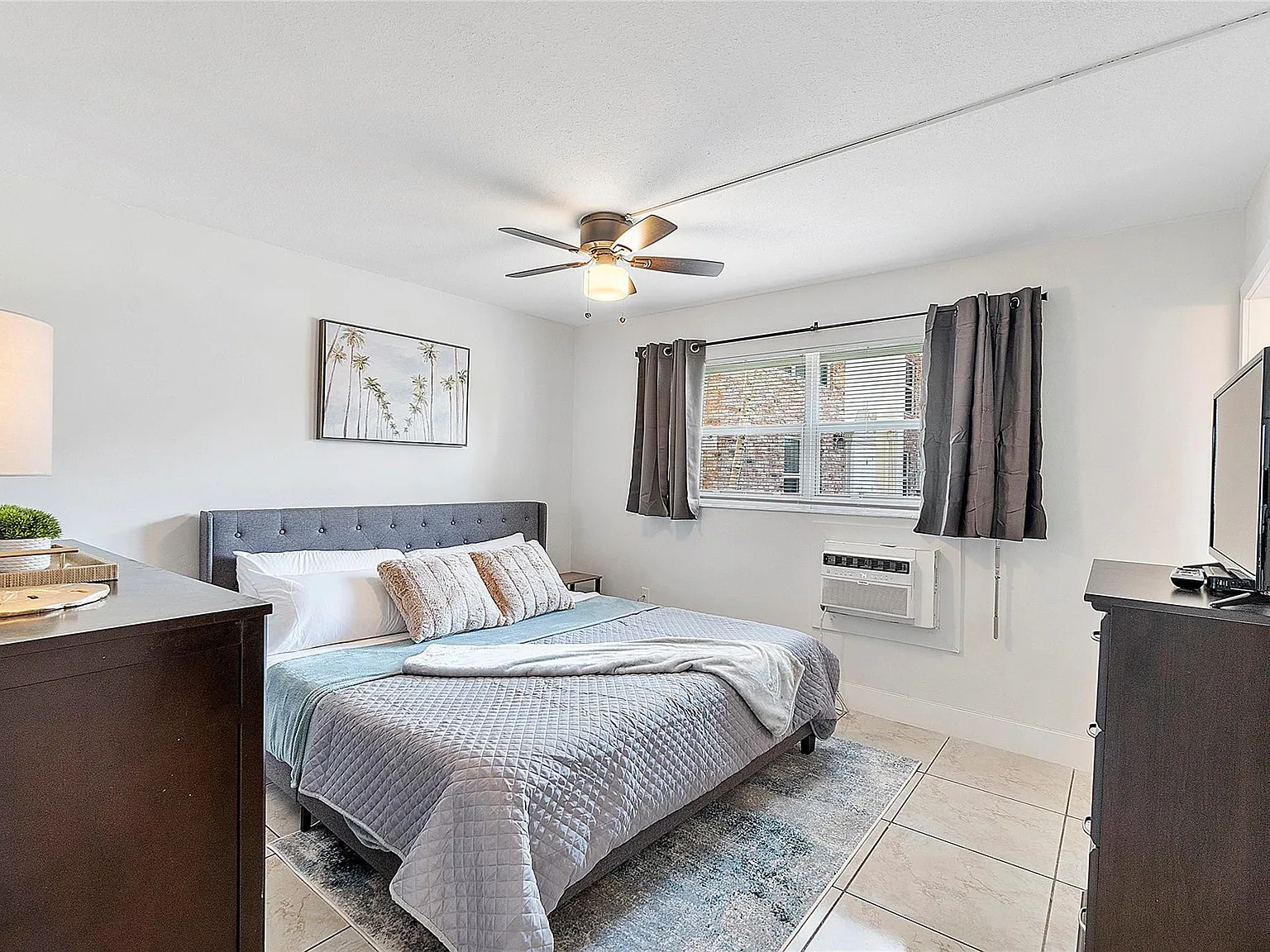 1 bed, 1.0 bath, 560 sqft, $2,400 — Photo 4