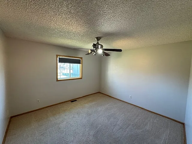 1112 W Saratoga Ave — Photo 16