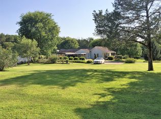 1050 Haley Rd, Wartrace, TN 37183