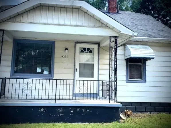4225 Menton St, Flint, MI 48507