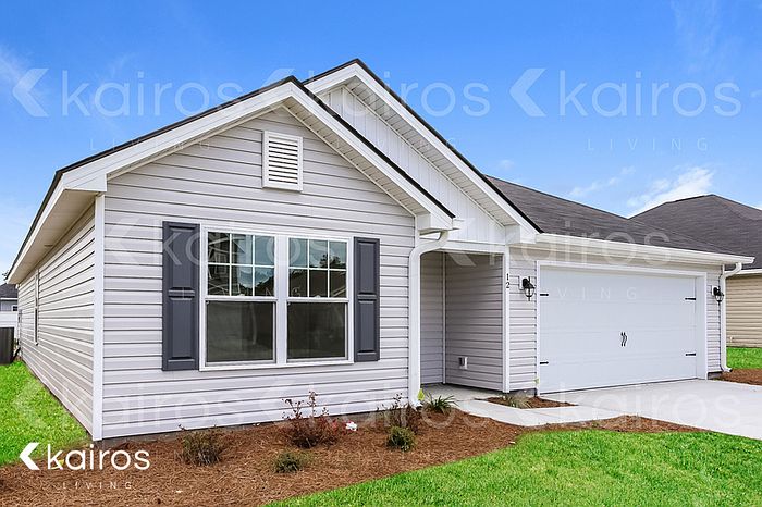 1st image of 12 Red Oak Dr