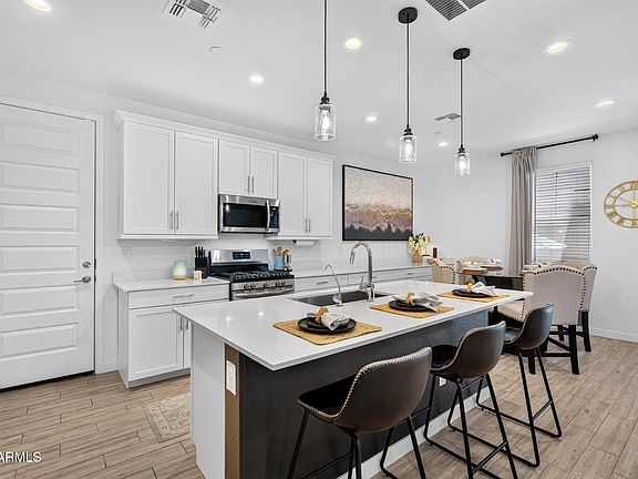 4th image of 655 S LONGSPUR Lane