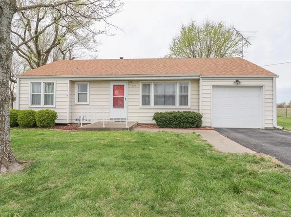 400 N Clay St, Holden, MO 64040