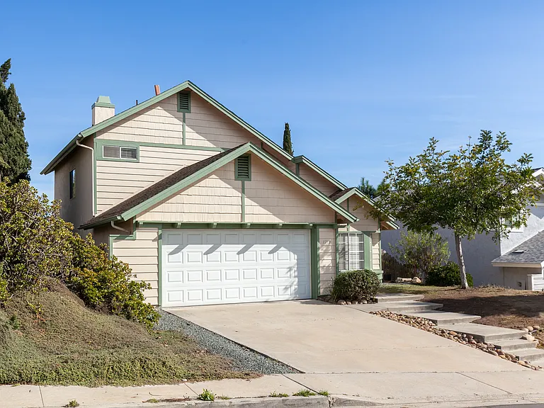 1719 Olamar Way — Photo 49