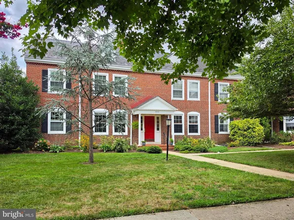 3422 S Stafford St APT A1, Arlington, VA 22206