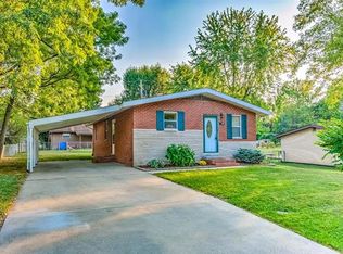 1009 Rhondell Ln, East Alton, IL