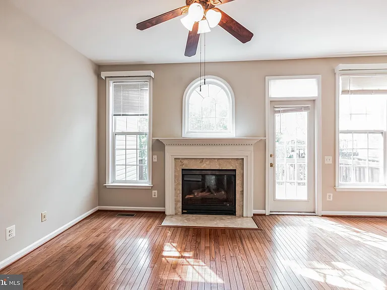 12876 Fair Valley Ct — Photo 6