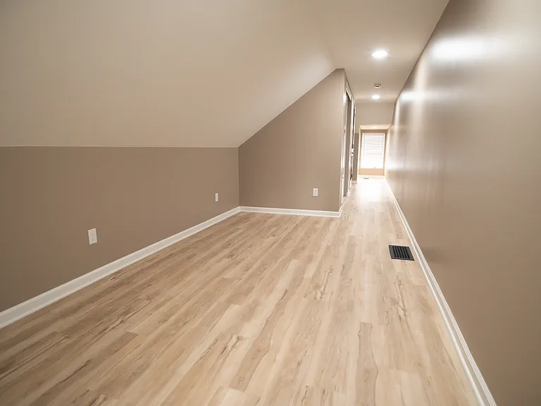 2029-2031 Fairmont Ave — Photo 34