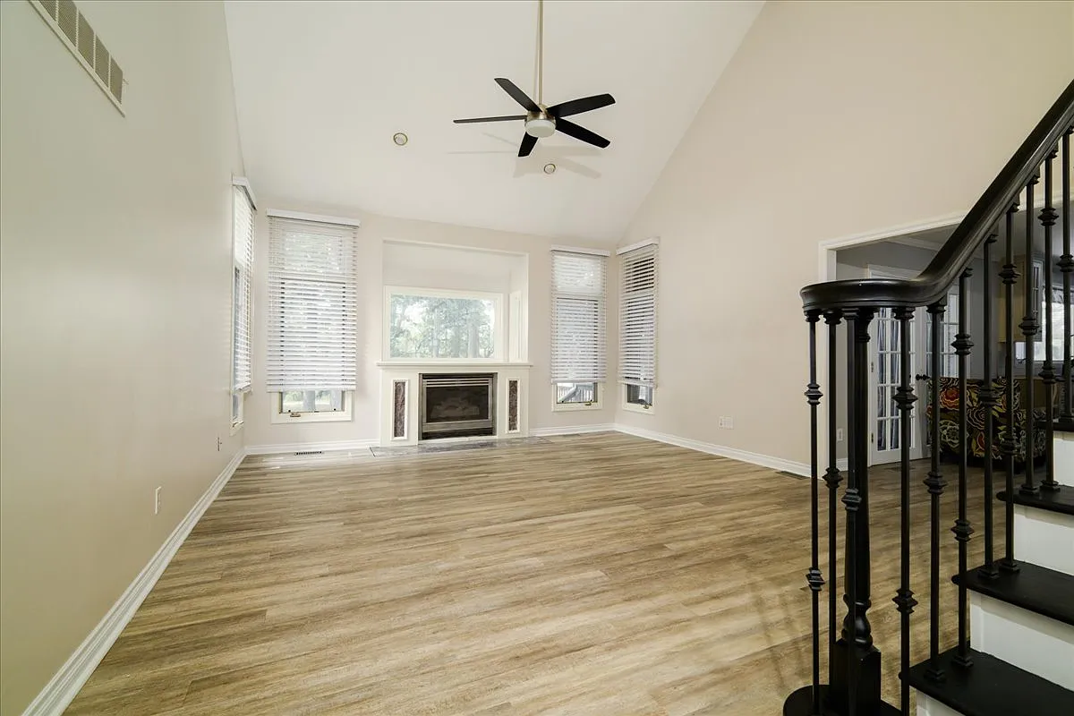 4 Bed 3 Bath Backing Up to Rammler Golf Course — Photo 4