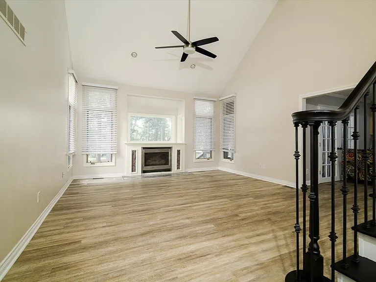 38291 River Park Dr — Photo 5