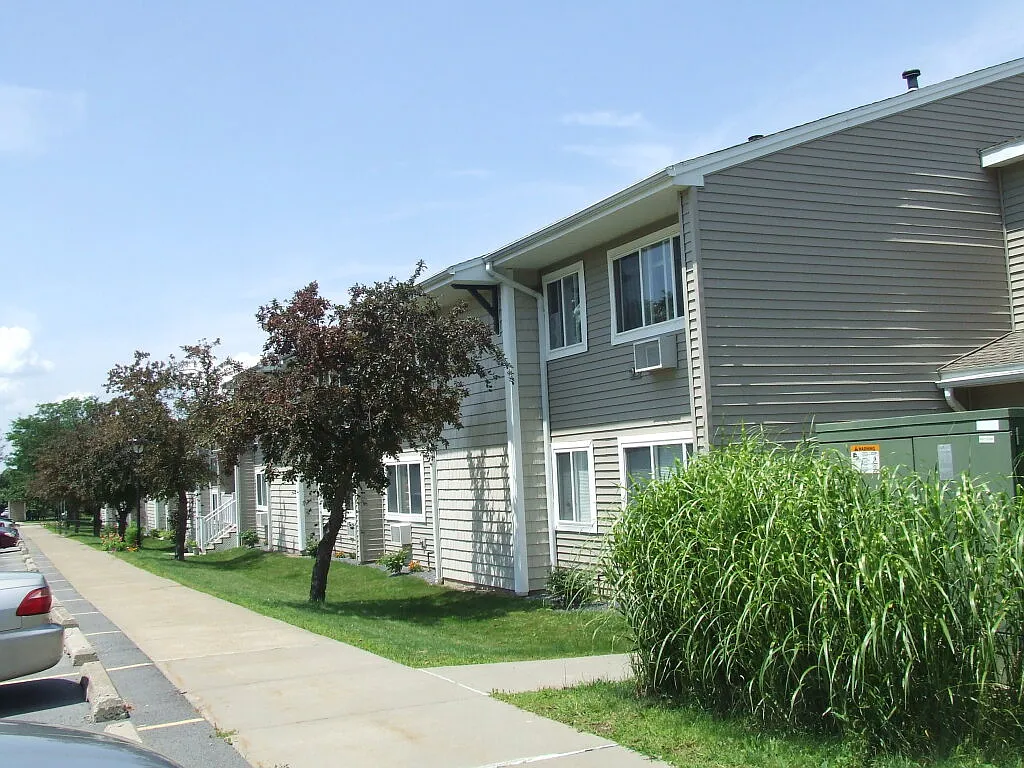 Ellis Hollow 55+ — Photo 2