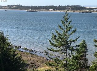 454 Division Ave, Coos Bay, OR