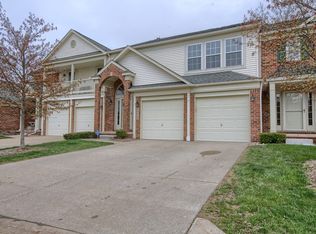 49015 Hawksburry Rd #18, Canton, MI 48188