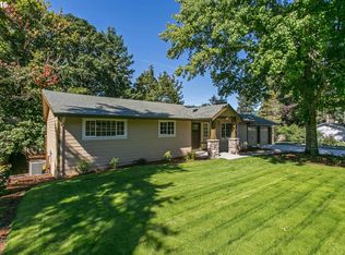 17225 Greentree Ave, Lake Oswego, OR 97034