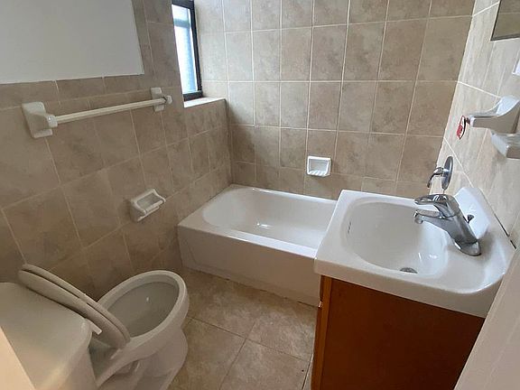 3rd image of 47 Herkimer St #6