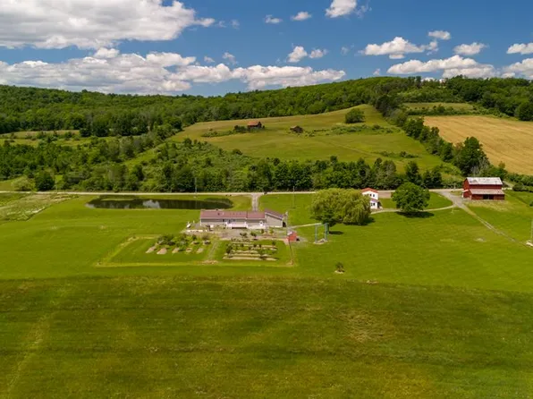 1058 Gee Rd, Gillett, PA 16925