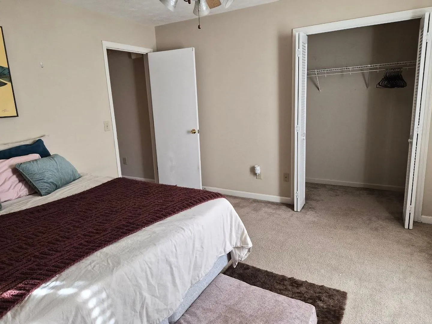1008 Chinook St — Photo 2