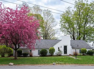 8 Brook St, Methuen, MA 01844