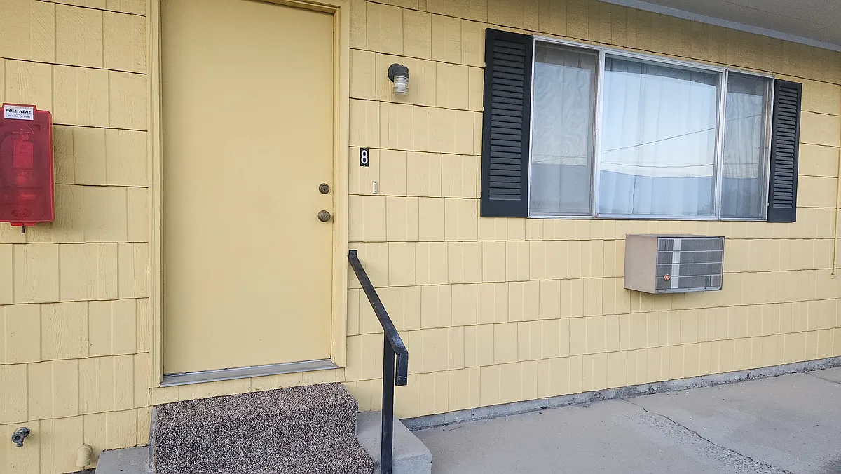 Building Photo - 740 Avenue E #8