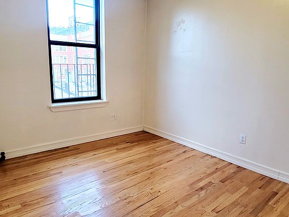 5th image of 333 W 19th St APT 5N