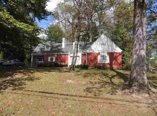 900 W 3rd St, Connersville, IN 47331