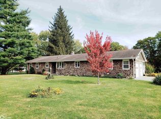11274 Beaverdale Rd, West Burlington, IA 52655