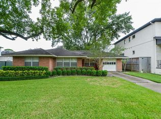 4613 Verone St, Bellaire, TX 77401