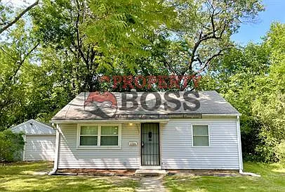 6126 E 3rd Ave — Photo 1