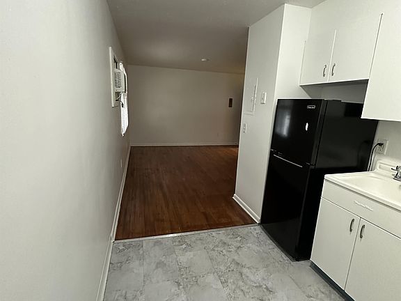 2nd image of 4201 Rocky River Dr #6