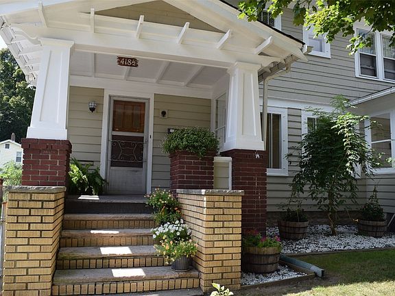 3rd image of 418 Arthur Ave