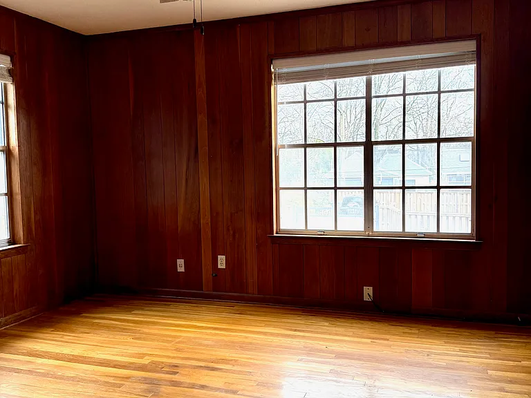 211 S Idlewild St — Photo 21