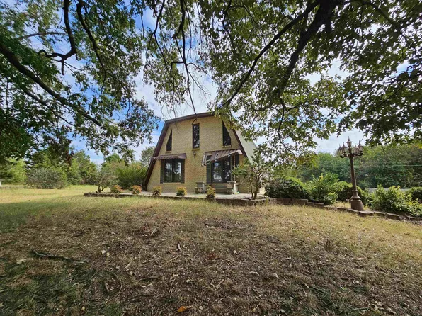 604 N 9th St, Marmaduke, AR 72443