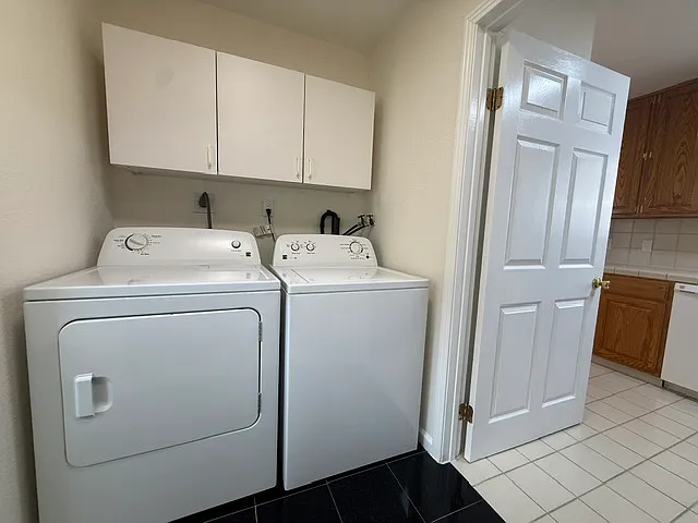 712 Prospect Row — Photo 12
