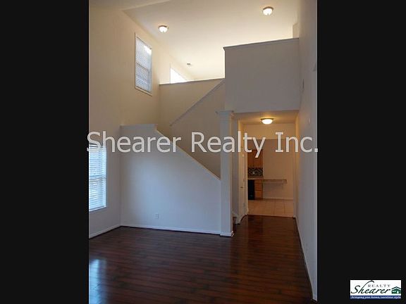 3rd image of 5235 Stowe Derby Dr