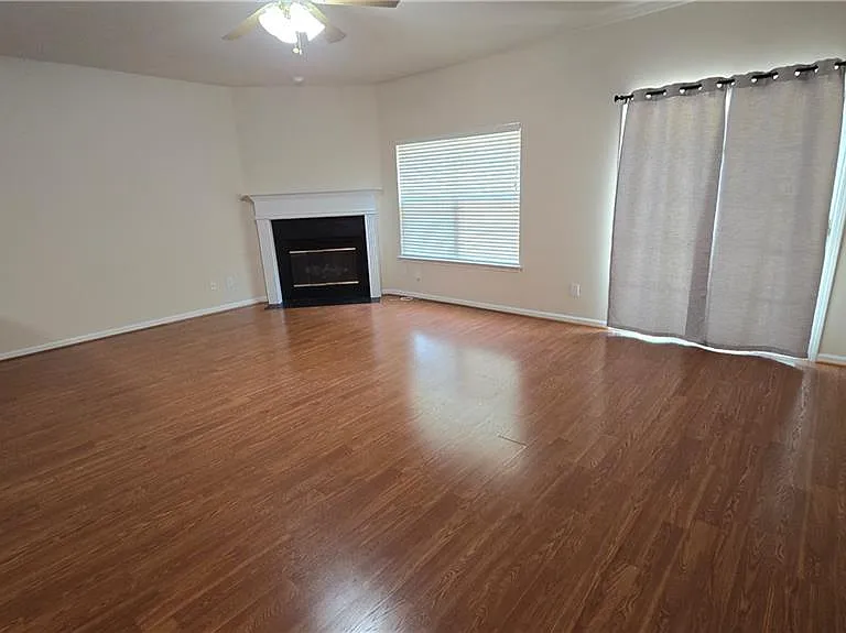 2109 Meadow Peak Rd — Photo 5