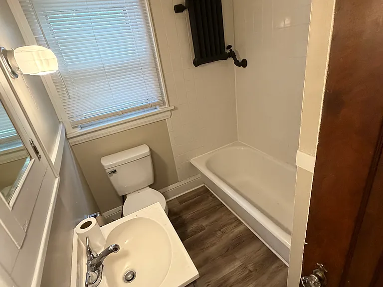 598 Blaine Ave #3 — Photo 6